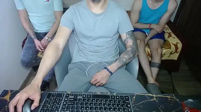 bossking017 online show from 03-14-25, 05:02