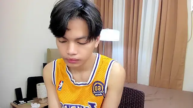 hotfreshdior online show from 10-05-25, 05:58