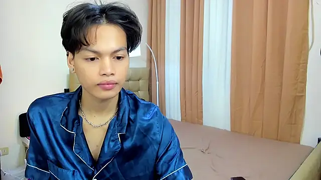 hotfreshdior online show from 09-24-25, 06:47