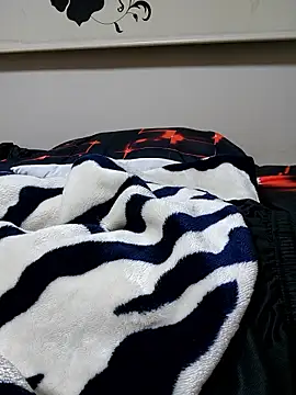 Koreanjjc online show from 11-21-25, 04:28