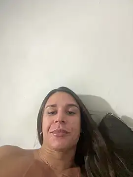 Snapshot of Isabelaa_ chatting on 06-07-26, 02:28 Isabelaa online show from 06-07-26, 02:28