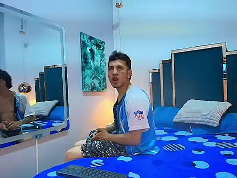 Thonixxx mr online show from 04-11-26, 01:59