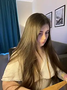 Lovely Waifu online show from 04-08-26, 11:22