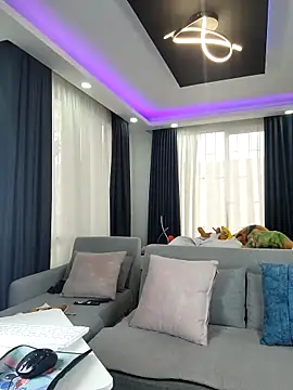 evasweett   online show from 12-18-25, 08:23