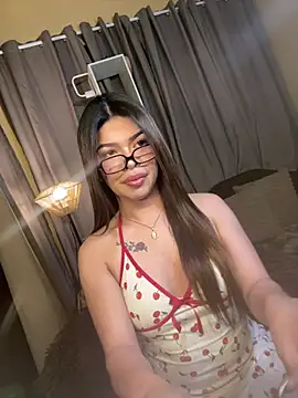 Snapshot of Nyxie_luxx chatting on 07-01-26, 11:32 Nyxie luxx online show from 07-01-26, 11:32
