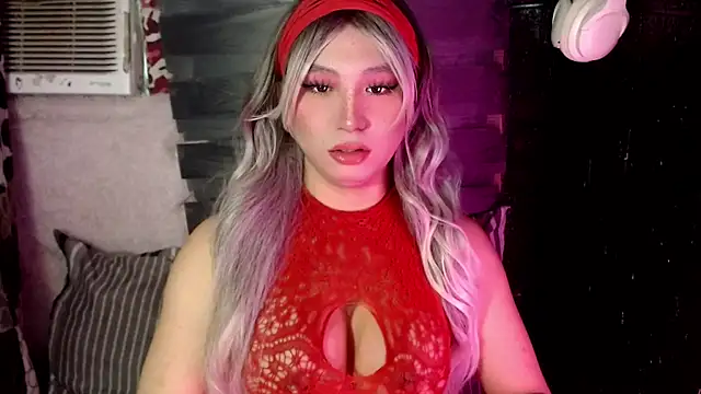UrhotlucyTS online show from 10-10-25, 07:09