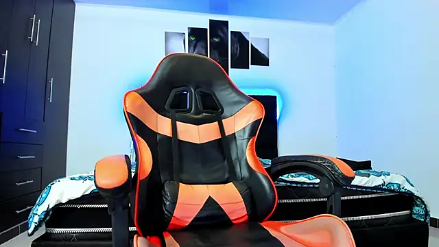 Snapshot of thiago__cp01 chatting on 10-29-25, 04:55 thiago  cp01 online show from 10-29-25, 04:55