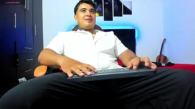 Snapshot of thiago__cp01 chatting on 05-07-26, 02:27 thiago cp01 online show from 05-07-26, 02:27