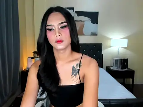 CallaWang online show from 06-03-26, 06:12