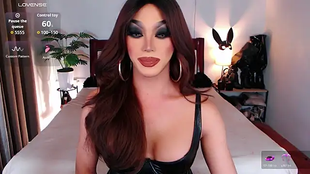 xQueenElektrax online show from 02-19-26, 06:32