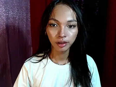 Snapshot of Simi_Ipit chatting on 05-20-26, 06:38 Simi Ipit online show from 05-20-26, 06:38