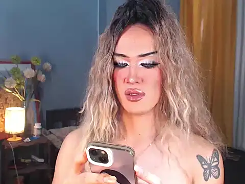 AleinaCroft online show from 11-14-25, 02:48