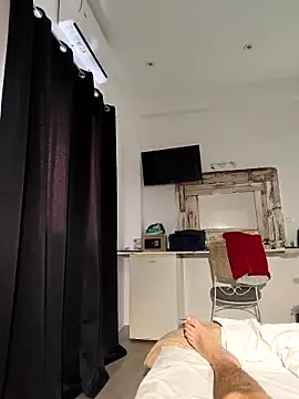 m702d-gr online show from 04-09-26, 03:18