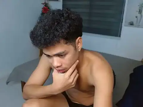 curlyasian njxx online show from 12-20-25, 05:10