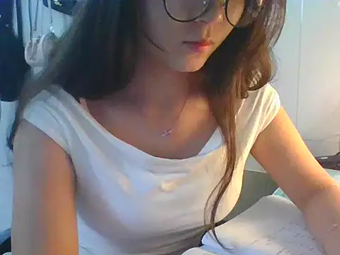 Linzly online show from 10-16-25, 02:20