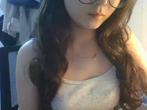 Linzly online show from 10-09-25, 05:02