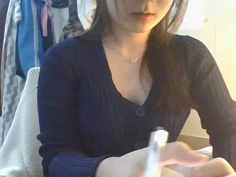 Linzly online show from 12-20-25, 02:47