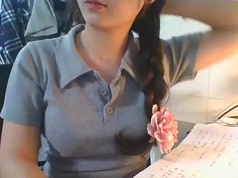 Linzly online show from 10-19-25, 02:36