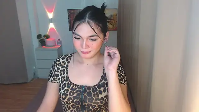 Snapshot of Lovely_jassy chatting on 09-12-25, 06:07 Lovely jassy online show from 09-12-25, 06:07