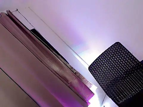 Snapshot of Goddessa02 chatting on 09-30-25, 06:52 Goddessa02 online show from 09-30-25, 06:52