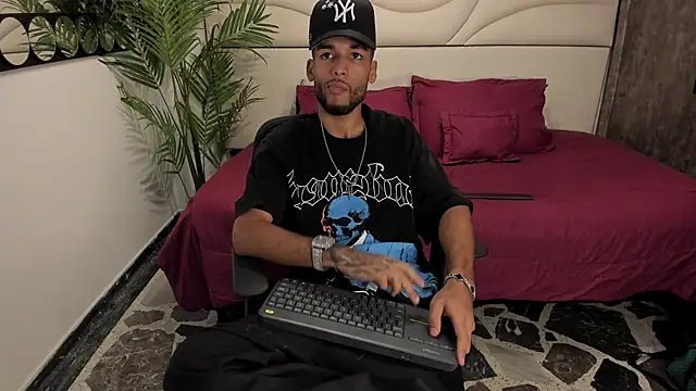 Thiagoferreti online show from 03-13-26, 03:44