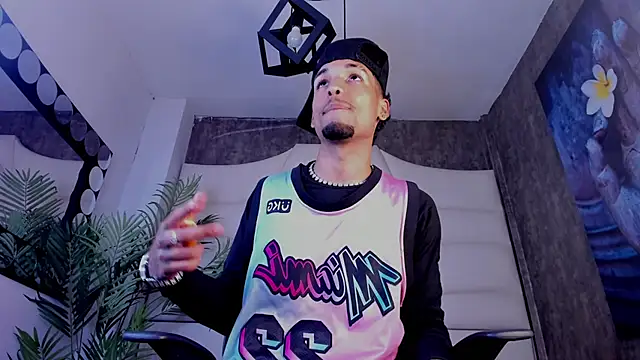 Thiagoferreti online show from 11-11-25, 07:52