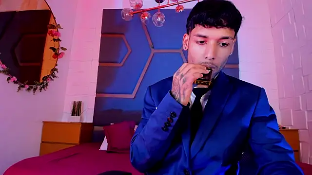 Thiagoferreti online show from 12-04-25, 08:08