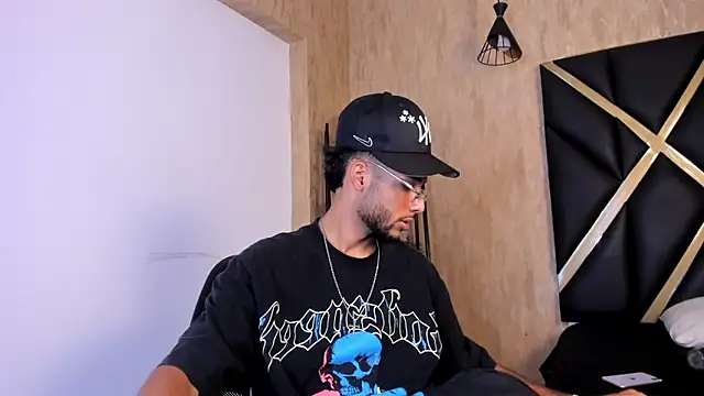 Thiagoferreti online show from 03-12-26, 03:45