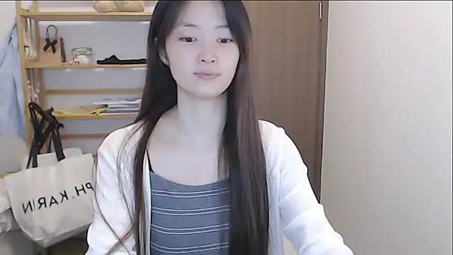 Snapshot of Mimi-cnbaby chatting on 06-02-26, 02:06 Mimi-cnbaby online show from 06-02-26, 02:06