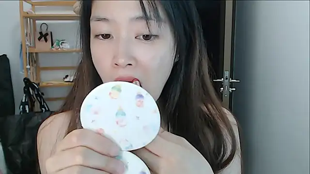 Snapshot of Mimi-cnbaby chatting on 07-09-26, 12:15 Mimi-cnbaby online show from 07-09-26, 12:15