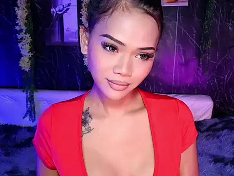 ur holly lexie online show from 10-06-25, 07:42