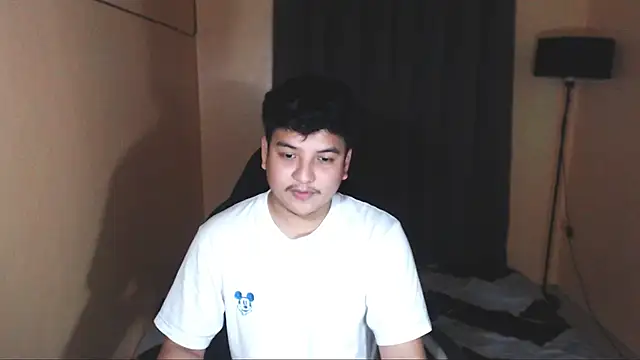 Snapshot of Prince_Killian chatting on 09-22-25, 08:04 Prince Killian online show from 09-22-25, 08:04