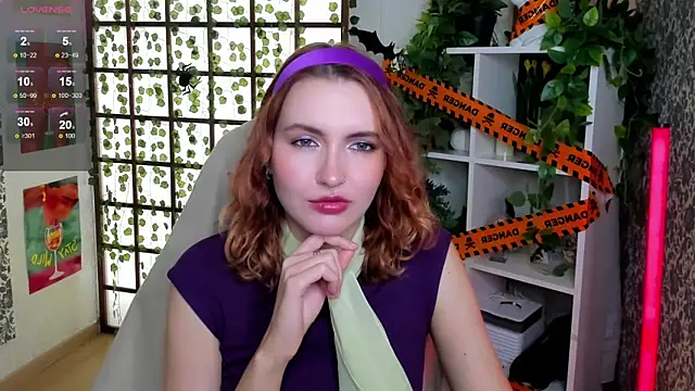 Snapshot of Elis_Cherry chatting on 10-26-25, 02:23 Elis Cherry online show from 10-26-25, 02:23