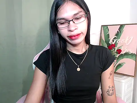 Snapshot of sexloverxxz chatting on 10-11-25, 08:15 sexloverxxz online show from 10-11-25, 08:15