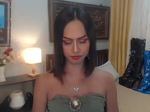 Nathalieheartt online show from 11-16-25, 02:27