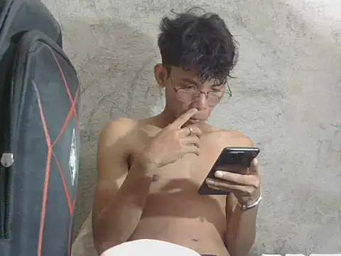 isanxxx online show from 02-21-26, 03:19