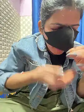 Hot Jaanvi  online show from 02-06-26, 03:52