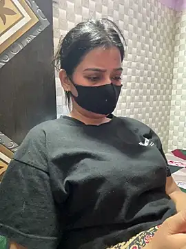 Hot Jaanvi  online show from 07-19-26, 03:26