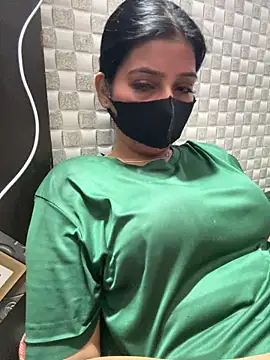 Hot Jaanvi  online show from 04-28-26, 03:49