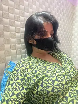 Hot Jaanvi  online show from 07-17-26, 04:21