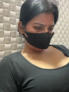 Hot Jaanvi  online show from 06-17-26, 07:08
