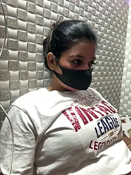 Hot Jaanvi  online show from 04-23-26, 04:08