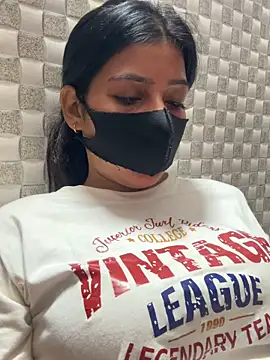 Hot Jaanvi  online show from 05-22-26, 04:43