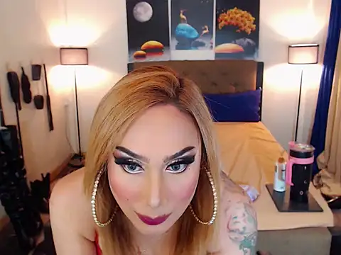 Allysonevanns online show from 11-03-25, 04:54