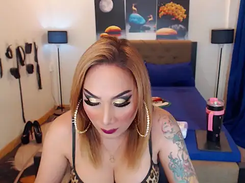 Allysonevanns online show from 09-12-25, 10:48