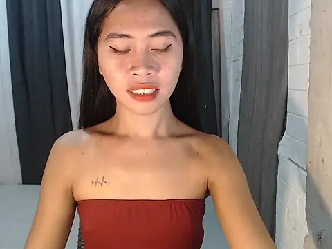Snapshot of Steffi_scott chatting on 11-03-25, 12:49 Steffi scott online show from 11-03-25, 12:49