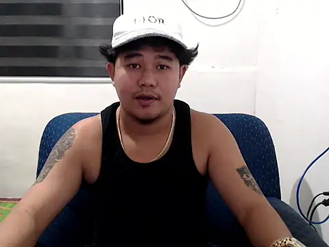 Snapshot of tastylicious_John19 chatting on 10-02-25, 03:04 tastylicious John19 online show from 10-02-25, 03:04