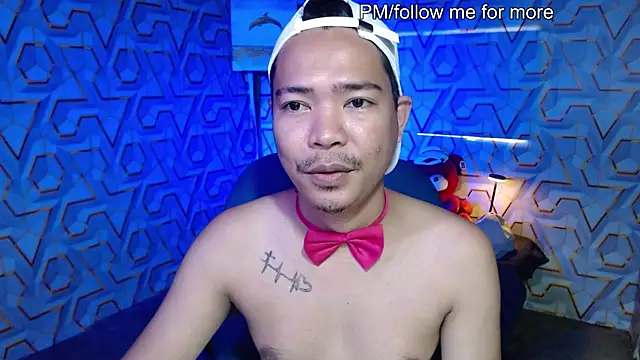 Snapshot of MANIACasianX chatting on 06-11-26, 12:54 MANIACasianX online show from 06-11-26, 12:54