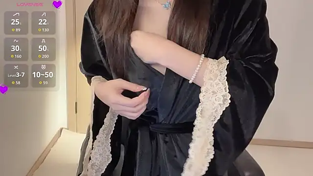 Seraphina-se online show from 12-04-25, 04:28