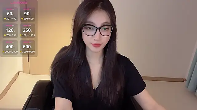 Seraphina-se online show from 10-15-25, 05:43